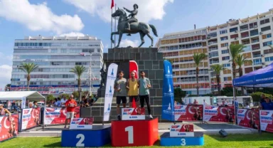 İzmir Yarı Maratonu 9 Eylül coşkusuyla başladı