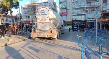 İzmir’de tırın çarptığı 2 kadın hayatını kaybetti