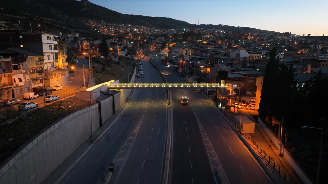 Altındağ Yaya Üst Geçidi hizmete açıldı