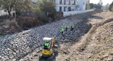 Yarımada’da dereler ıslah edildi